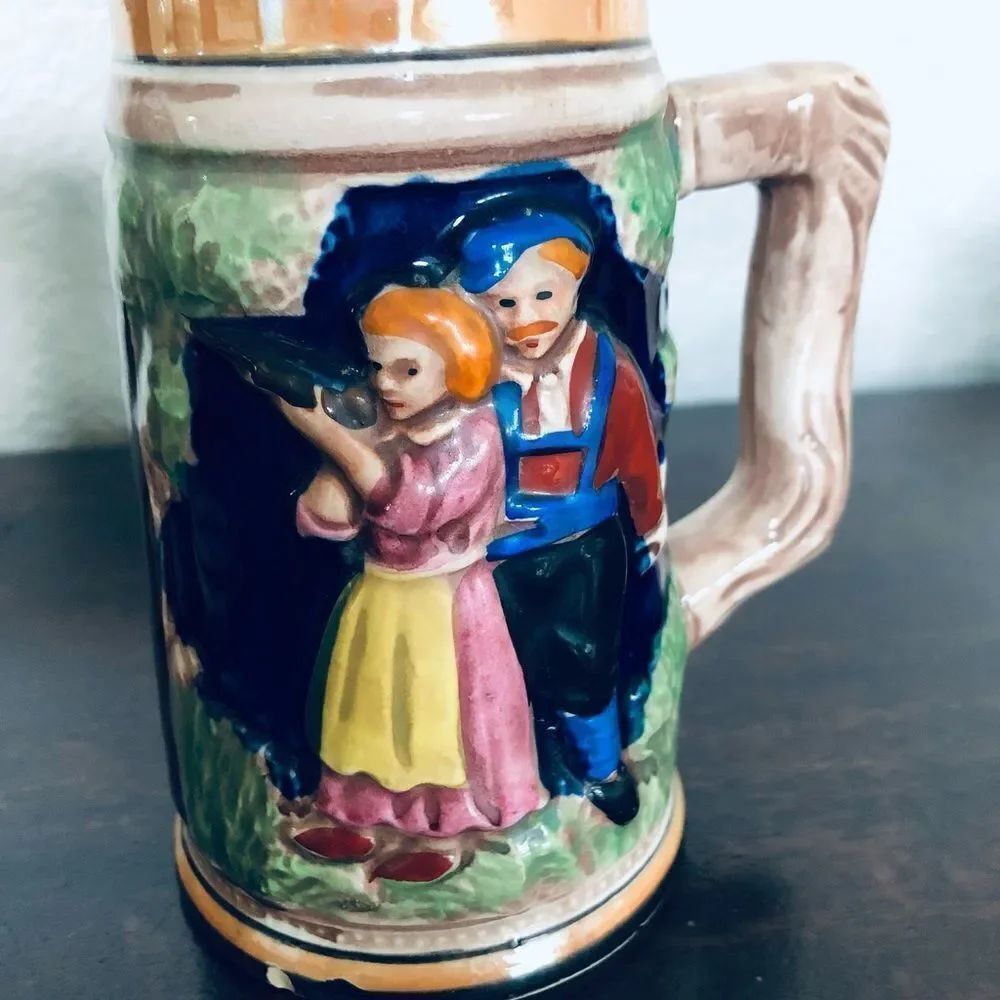 German Beer Stein Gun Shooting Hunting Couple